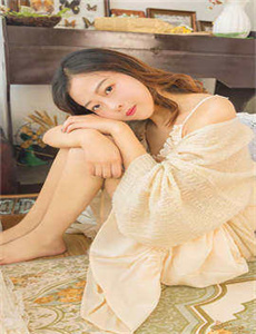 漂亮的av明星/无翼乌无翼全彩少女